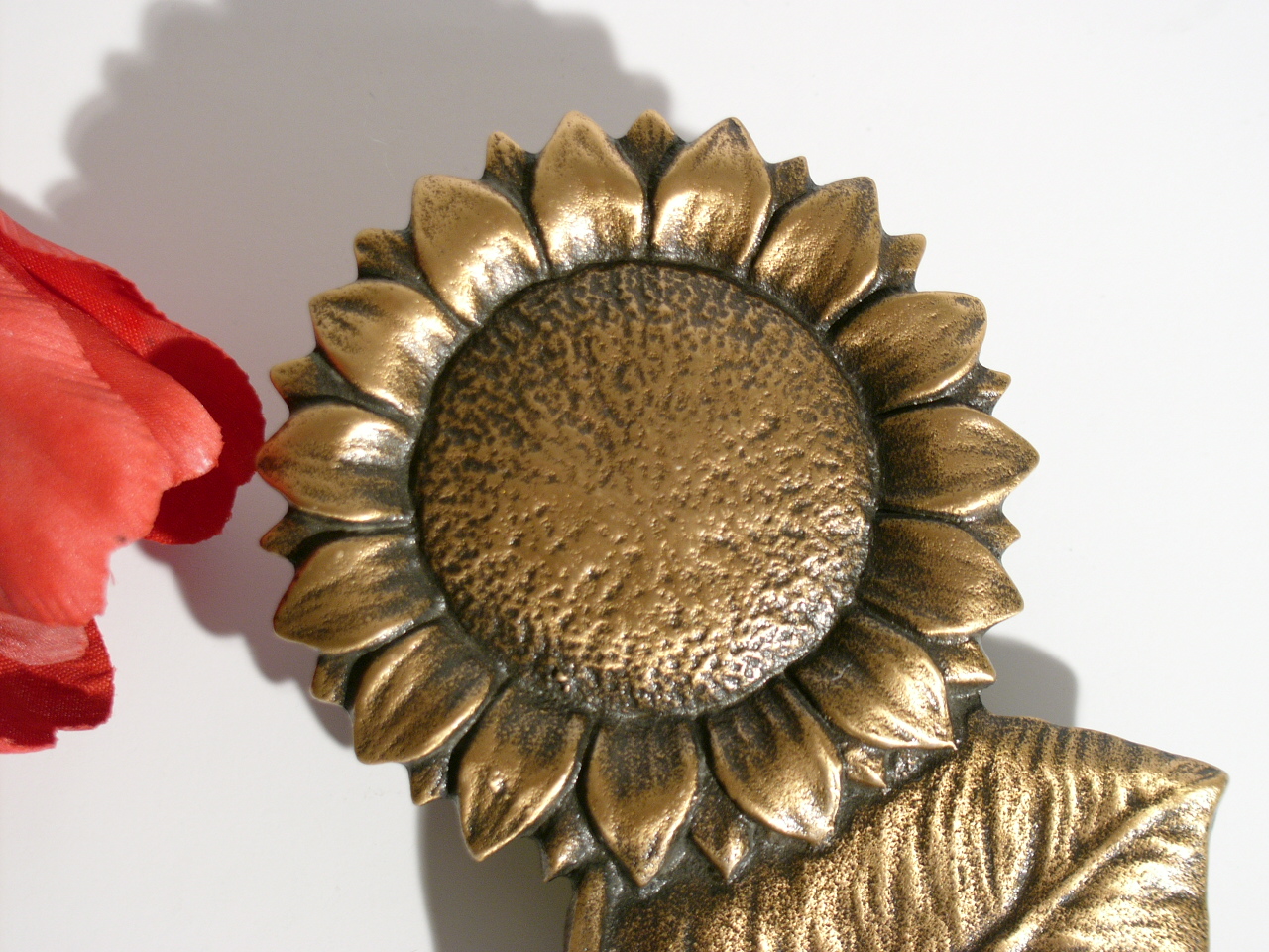 Sonnenblume, Grabschmuck, aus Bronze