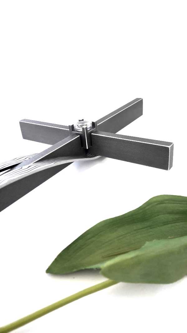 Design- Kreuz Aluminium