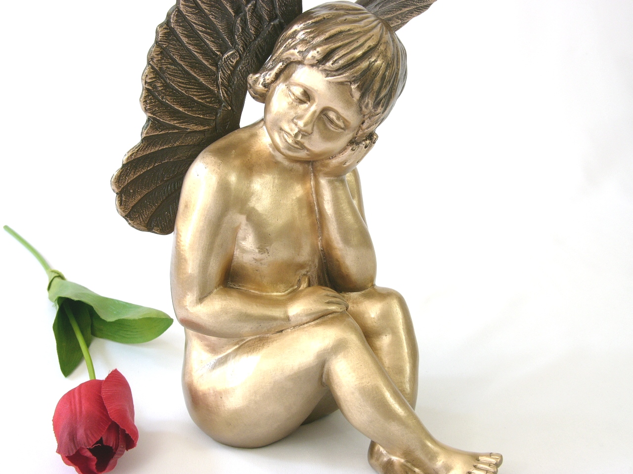 Engelfigur aus Bronze